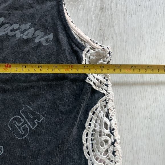 We The Free Washed Out Black Ivory Lace Sleeveless Bulls Eye Graphic Top small - Picture 9 of 10